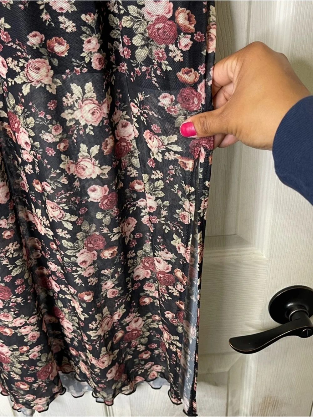 Torrid Womens Floral Multi Color Mesh Maxi Skirt Sz 1 - Picture 3 of 9
